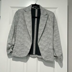Black and white fitted blazer